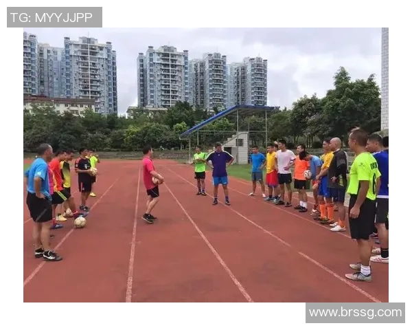 高中生体育课外培训的现状与发展趋势分析及其对学生全面素质提升的影响